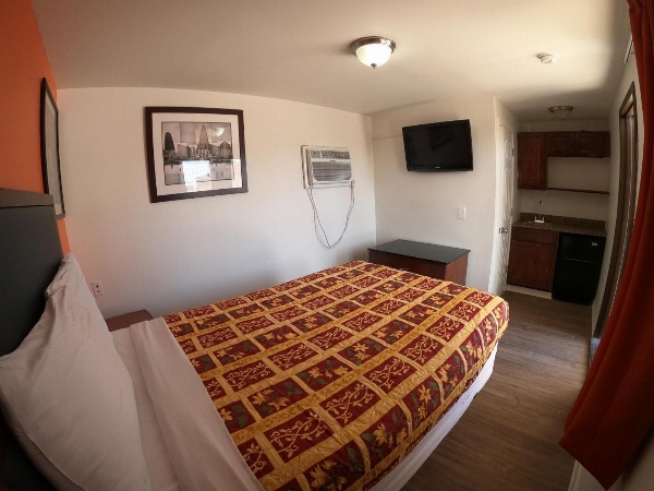 Rest Inn - Elizabeth Main image