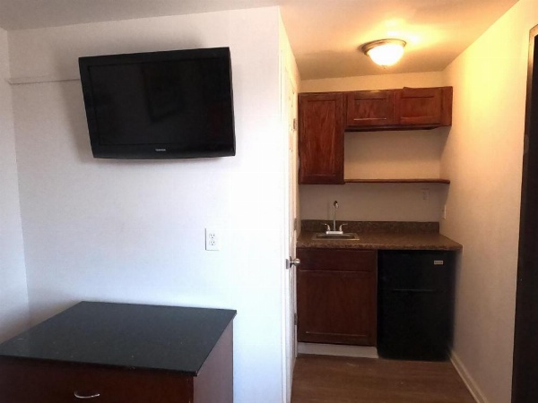 Rest Inn - Elizabeth image 6