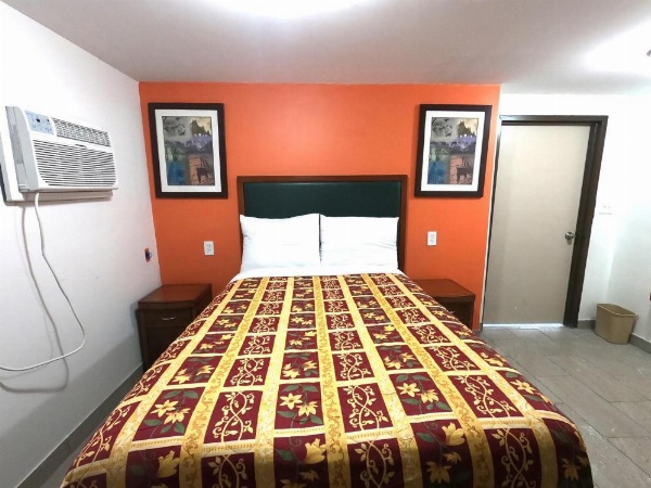 Rest Inn - Elizabeth image 9