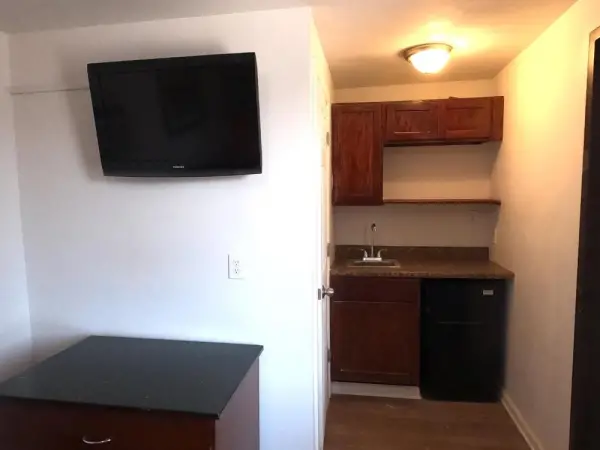 Rest Inn - Elizabeth 6