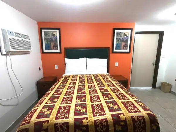 Rest Inn - Elizabeth 9